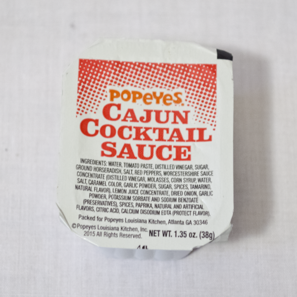 The closed sauce packet