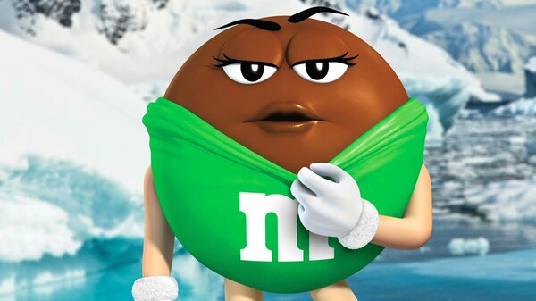 The green M&M undressing