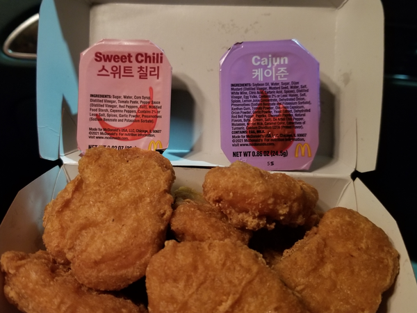 Chicken nuggets with special sauces